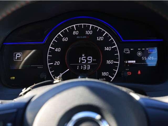 ノート １．２　ｅ－ＰＯＷＥＲ　ＮＩＳＭＯ　踏み間違い衝突防止／アラウンドビューモニ　ＬＥＤランプ　ワンオーナー車　Ｂカメラ　メモリーナビ付き　レーンアシスト　フルオートエアコン　スマートキープッシュスタート　Ｗエアバッグ　アルミ　キーフリー　ドラレコ　記録簿　サイドカメラ　エアバック（7枚目）