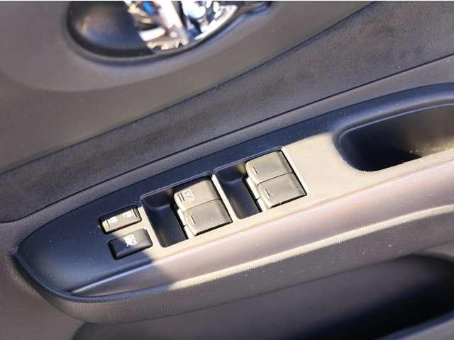 ノート １．２　ｅ－ＰＯＷＥＲ　ＮＩＳＭＯ　踏み間違い衝突防止／アラウンドビューモニ　ＬＥＤランプ　ワンオーナー車　Ｂカメラ　メモリーナビ付き　レーンアシスト　フルオートエアコン　スマートキープッシュスタート　Ｗエアバッグ　アルミ　キーフリー　ドラレコ　記録簿　サイドカメラ　エアバック（18枚目）