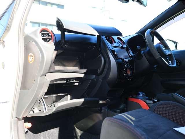 ノート １．２　ｅ－ＰＯＷＥＲ　ＮＩＳＭＯ　踏み間違い衝突防止／アラウンドビューモニ　ＬＥＤランプ　ワンオーナー車　Ｂカメラ　メモリーナビ付き　レーンアシスト　フルオートエアコン　スマートキープッシュスタート　Ｗエアバッグ　アルミ　キーフリー　ドラレコ　記録簿　サイドカメラ　エアバック（20枚目）