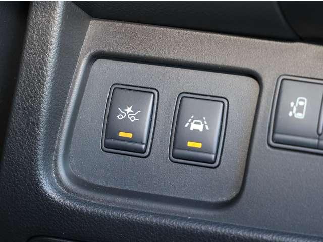 セレナ ２．０　ハイウェイスター　Ｖセレクション＋ＳａｆｅｔｙＩＩ　Ｓ－ＨＹＢＲＩＤ　／後席モニター／衝突被害軽減ブレーキ／踏み　踏み間違い防止装置　Ｒカメラ　インテリジェントキー　レーンキープ　パワーステアリング　ワンオーナー　ＥＴＣ　クルーズコントロール　ドラレコ　ワンセグテレビ　メモリーナビ　ナビＴＶ　ＡＢＳ　キーフリー（19枚目）