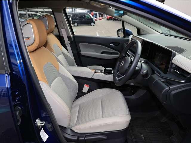 オーラ 1.2 G FOUR 4WD 当社社用車UP/BOSEサウンド/SOSコール/アラ ワンオーナー車 エマブレ 全周囲 LDW 記録簿 アダプティブクルーズ 盗難防止システム オートエアコン スマートキー バックカメラ LEDライト アルミホイール 4WD ETC車載器 ナビTV(4枚目)