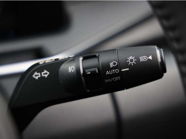 オーラ 1.2 G FOUR 4WD 当社社用車UP/BOSEサウンド/SOSコール/アラ ワンオーナー車 エマブレ 全周囲 LDW 記録簿 アダプティブクルーズ 盗難防止システム オートエアコン スマートキー バックカメラ LEDライト アルミホイール 4WD ETC車載器 ナビTV(20枚目)