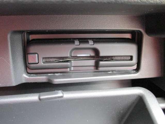 セレナ １．２　ｅ－ＰＯＷＥＲ　ハイウェイスター　Ｖ　プロパイロット／アラウンドビューモニター　３６０°カメラ　エマジェンシーブレーキ　１オナ　スマキー　バックカメラ　ＬＥＤ　レーンアシスト　点検記録簿付　ＥＴＣ　ドラレコ　イモビ　サイドカーテンエアバック　フルオートエアコン　アルミホイール（11枚目）