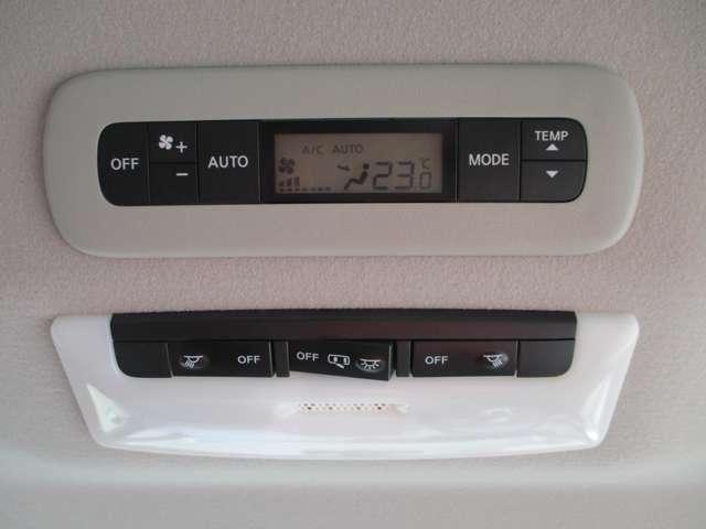 セレナ １．２　ｅ－ＰＯＷＥＲ　ハイウェイスター　Ｖ　プロパイロット／アラウンドビューモニター　３６０°カメラ　エマジェンシーブレーキ　１オナ　スマキー　バックカメラ　ＬＥＤ　レーンアシスト　点検記録簿付　ＥＴＣ　ドラレコ　イモビ　サイドカーテンエアバック　フルオートエアコン　アルミホイール（12枚目）