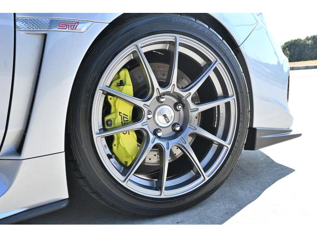ＷＲＸ ＳＴＩ 　後期Ｅ型　１年保証　ＳＴＩエアロ　オプションＲＥＣＡＲＯ電動シート　ＨＫＳ車高調＆メタルキャタライザー＆スーパーターボマフラー　ＳＳＲ１８アルミ　８型ナビ＆３方向カメラ＆ドラレコ＆ＥＴＣ２．０　禁煙車（18枚目）