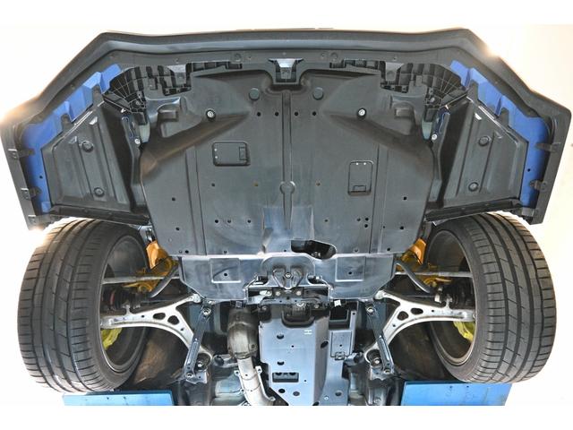 エンジン下アンダーガード部やバンパー下に割れ等は見受けられません！足回り周辺のブッシュやブーツなどに亀裂や破れは御座いません！
