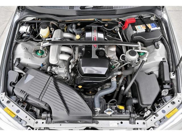 アルテッツァ ＲＳ２００　リミテッド　６ＭＴ　レカロ「ＳＲ－７」フロント２脚　リミテッド専用１７インチＡＷ　純正フルエアロ＆トランクスポイラー＆ＴＲＤフロントグリル　テイン車高調＆クスコ製タワーバー　寒冷地仕様　禁煙車　屋内保管歴あり（4枚目）