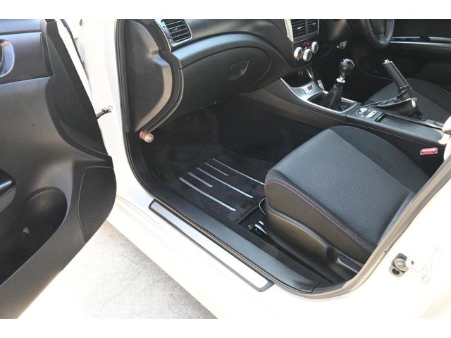 インプレッサ ＷＲＸ　ＳＴｉ　スペックＣ　後期Ｅ型　ＳＴＩスポイラー＆鍛造１８アルミ　クスコタワーバー＆スタビ　補強パーツ　ＨＫＳ車高調＆スーパーターボマフラー＆エアクリーナー　ＤＥＦＩブースト計　カロッツエリア製ナビ＆Ｂカメラ＆ＥＴＣ（46枚目）