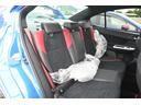後席シートも使用感なく、シート保護カバーを外してもキレイな状態を維持しています。