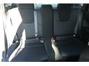 後席シートは使用感なくキレイな状態を維持しています。