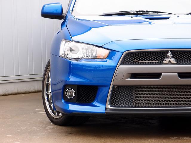 純正ＨＤＤナビゲーション／ＥＴＣ／ＨＩＤライト／ＨＫＳ車高調（令和７年６月取付／ＢＢＳ１８ＡＷ／タイヤ８分山前後／前後ブレンボキャリパー／ＰＥＲＲＩＮウイングスタビライザー／ラリーアートマッドフラップ