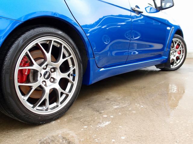 ＲＥＣＡＲＯハーフレザーシート／ロックフォードスピーカー／ＴＲＤドアプロテクター／デジタルインナーミラー／前後ドラレコ／パドルシフト／取説／過去分解整備記録簿１３枚Ｈ２１．６／Ｈ２１．１０／