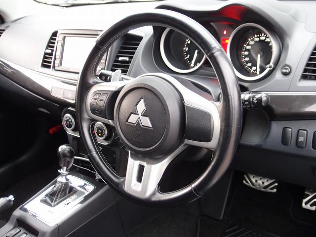 ＲＥＣＡＲＯハーフレザーシート／ロックフォードスピーカー／ＴＲＤドアプロテクター／デジタルインナーミラー／前後ドラレコ／パドルシフト／取説／過去分解整備記録簿１３枚Ｈ２１．６／Ｈ２１．１０／