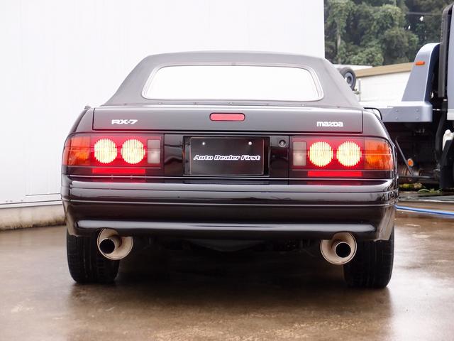 サバンナRX-7 カブリオレ 走行44961kmディーラーリビルトエンジン載替 令和7年1月ディーラー全塗装 整備記録簿14枚 ディーラー納品書23枚 BBS16AW フジツボマフラー 茶革 5MT 整備部品交換歴 電動オープン(10枚目)