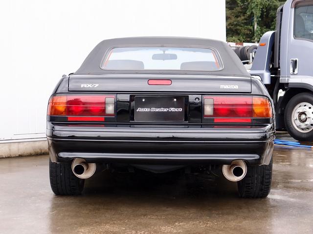 サバンナRX-7 カブリオレ 走行44961kmディーラーリビルトエンジン載替 令和7年1月ディーラー全塗装 整備記録簿14枚 ディーラー納品書23枚 BBS16AW フジツボマフラー 茶革 5MT 整備部品交換歴 電動オープン(26枚目)