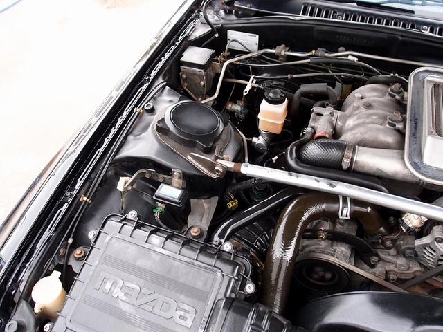 サバンナRX-7 カブリオレ 走行44961kmディーラーリビルトエンジン載替 令和7年1月ディーラー全塗装 整備記録簿14枚 ディーラー納品書23枚 BBS16AW フジツボマフラー 茶革 5MT 整備部品交換歴 電動オープン(60枚目)