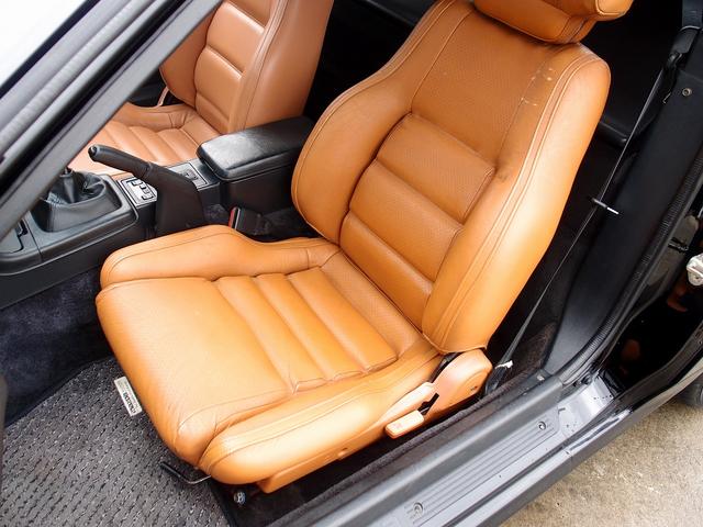 サバンナRX-7 カブリオレ 走行44961kmディーラーリビルトエンジン載替 令和7年1月ディーラー全塗装 整備記録簿14枚 ディーラー納品書23枚 BBS16AW フジツボマフラー 茶革 5MT 整備部品交換歴 電動オープン(73枚目)