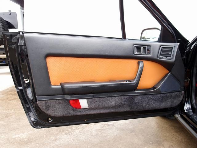 サバンナRX-7 カブリオレ 走行44961kmディーラーリビルトエンジン載替 令和7年1月ディーラー全塗装 整備記録簿14枚 ディーラー納品書23枚 BBS16AW フジツボマフラー 茶革 5MT 整備部品交換歴 電動オープン(75枚目)