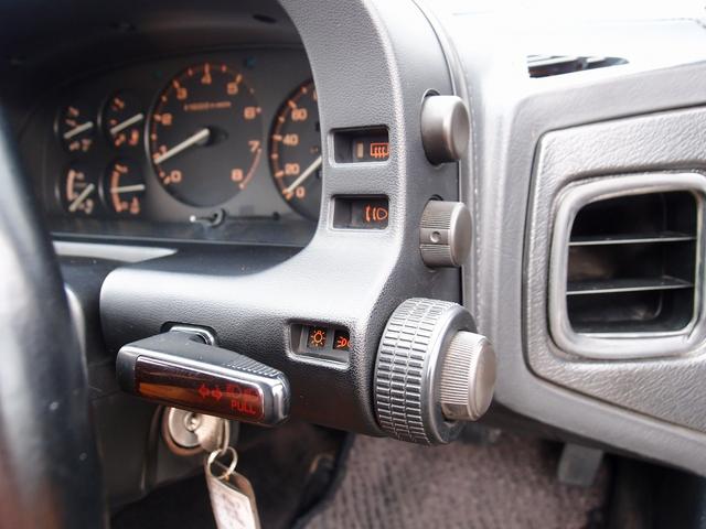 サバンナRX-7 カブリオレ 走行44961kmディーラーリビルトエンジン載替 令和7年1月ディーラー全塗装 整備記録簿14枚 ディーラー納品書23枚 BBS16AW フジツボマフラー 茶革 5MT 整備部品交換歴 電動オープン(77枚目)