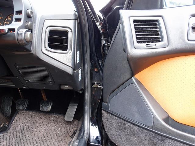 サバンナRX-7 カブリオレ 走行44961kmディーラーリビルトエンジン載替 令和7年1月ディーラー全塗装 整備記録簿14枚 ディーラー納品書23枚 BBS16AW フジツボマフラー 茶革 5MT 整備部品交換歴 電動オープン(80枚目)