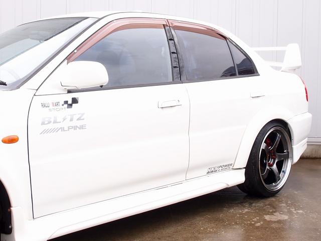 ランサー GSRエボリューションVI カロッツエリアディスプレイオーディオ TEIN車高調 ADVAN製GT18AW Tベルト交換済 マフラー ETC LEDフォグ 新品ラジエーター BLTZエアクリ RECAROシート HKSブローオフ(9枚目)