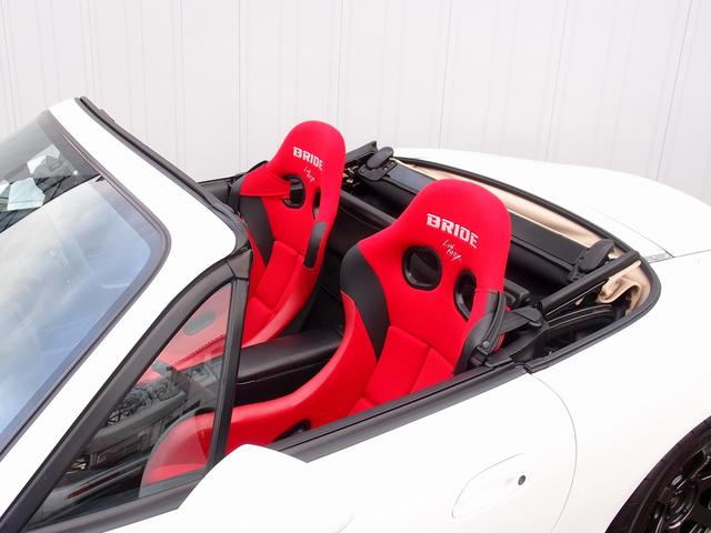 ロードスター Ｓ　スノーフレークホワイトパールマイカ全塗装　ＴＥＩＮ車高調　ＲＡＹＳ製ＴＥ３７ＳＯＮＩＣ１５ＡＷ　幌張替　ヘッドライト新品　ＢＲＩＤＥシート二脚マキシムエキマニ　ＮＤ用ブレンボ　ＴＥＩＮＥＤＦＣ　ＥＴＣ（16枚目）