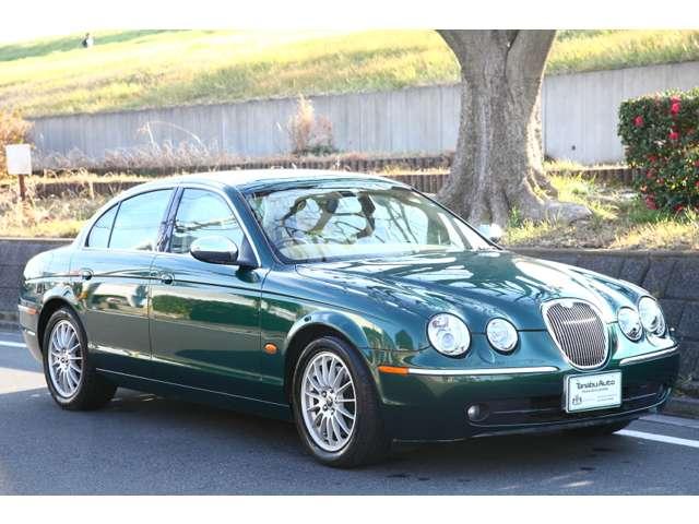 Ｓタイプ ３．０ソブリン　クルーズコントロール　障害物センサー　盗難防止装置　ＤＶＤナビ　ＥＴＣ　本革シート　シートヒーター　パワーシート　フロントフォグランプ　キーレス（15枚目）