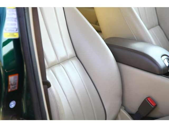 Ｓタイプ ３．０ソブリン　クルーズコントロール　障害物センサー　盗難防止装置　ＤＶＤナビ　ＥＴＣ　本革シート　シートヒーター　パワーシート　フロントフォグランプ　キーレス（30枚目）