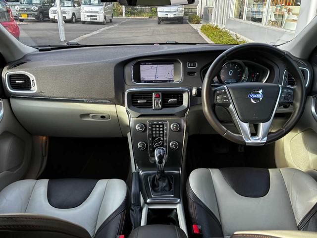 VOLVO V40 CROSS COUNTRY T5 AWD