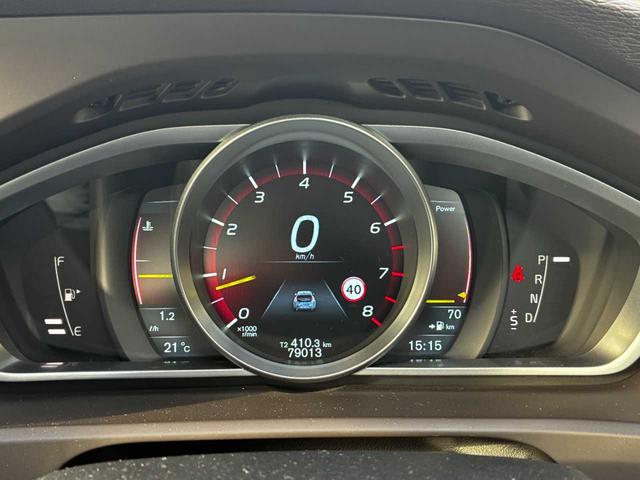 VOLVO V40 CROSS COUNTRY T5 AWD