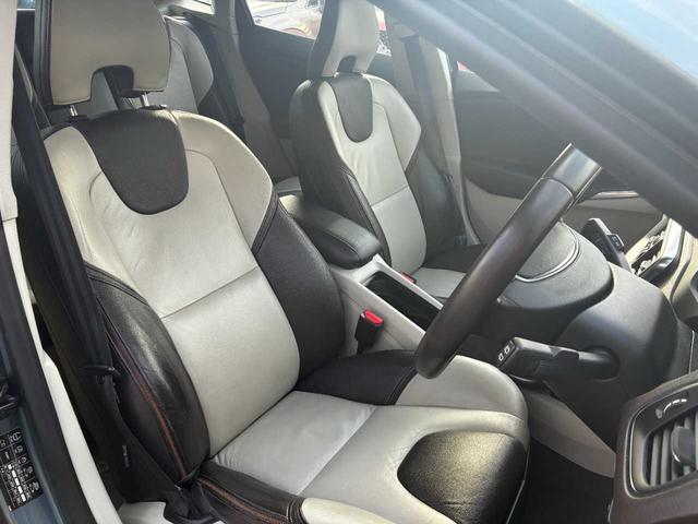 VOLVO V40 CROSS COUNTRY T5 AWD