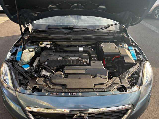 VOLVO V40 CROSS COUNTRY T5 AWD