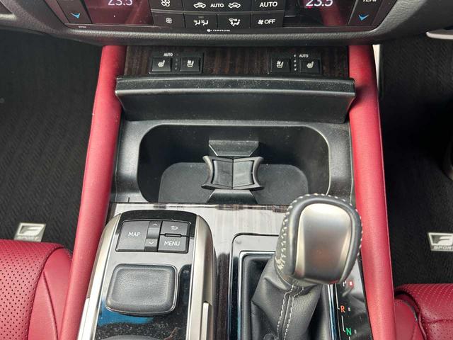 GS GS350 Fスポーツ ユーザー買取/禁煙/赤革/三眼LEDヘッドライト/クリアランスソナー/衝突軽減ブレーキ/BSM/レーンキープ/アダプティブクルーズ/バックカメラ/オートハイビーム/シートクーラー&ヒーター/純正ナビ(12枚目)