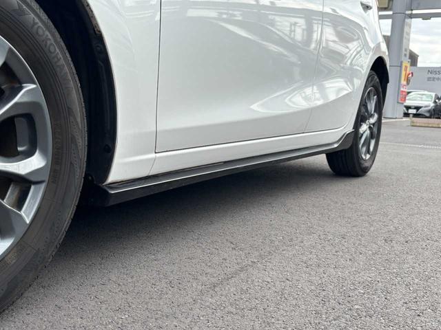 デミオ 13Sツーリング 1オナ禁煙/ユーザー買取車/純正フルエアロ/純正ナビ/レーンキープアシスト/スマートブレーキサポート/レーダークルーズ/地デジ/LEDヘッドライト/DVD/ETC/Bluetooth(6枚目)