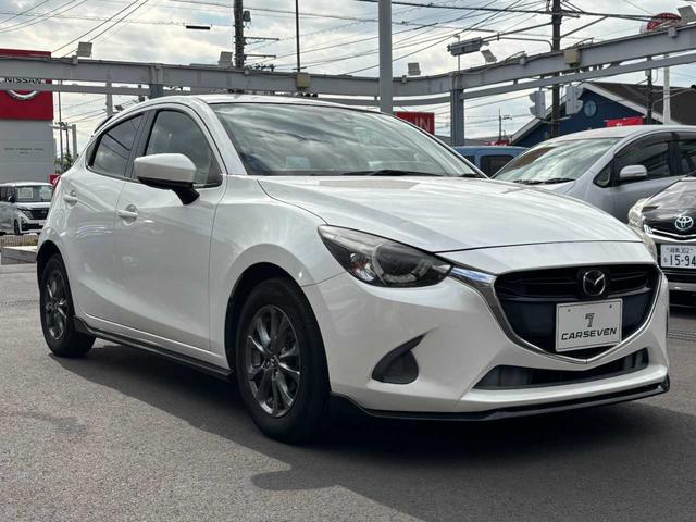 デミオ 13Sツーリング 1オナ禁煙/ユーザー買取車/純正フルエアロ/純正ナビ/レーンキープアシスト/スマートブレーキサポート/レーダークルーズ/地デジ/LEDヘッドライト/DVD/ETC/Bluetooth(35枚目)