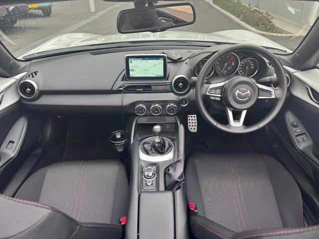 ロードスター Ｓスペシャルパッケージ　１オーナー／禁煙／ユーザー買取／６速ＭＴ／純正ナビ／フルセグＴＶ／バックカメラ／横滑り防止／純正１６インチアルミ／ＬＥＤ／スマートキー／プッシュスタート／Ｂｌｕｅｔｏｏｔｈ（3枚目）