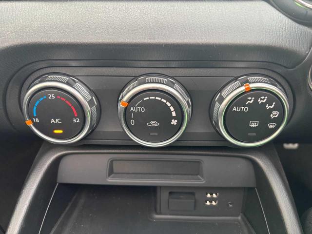 ロードスター Ｓスペシャルパッケージ　１オーナー／禁煙／ユーザー買取／６速ＭＴ／純正ナビ／フルセグＴＶ／バックカメラ／横滑り防止／純正１６インチアルミ／ＬＥＤ／スマートキー／プッシュスタート／Ｂｌｕｅｔｏｏｔｈ（11枚目）