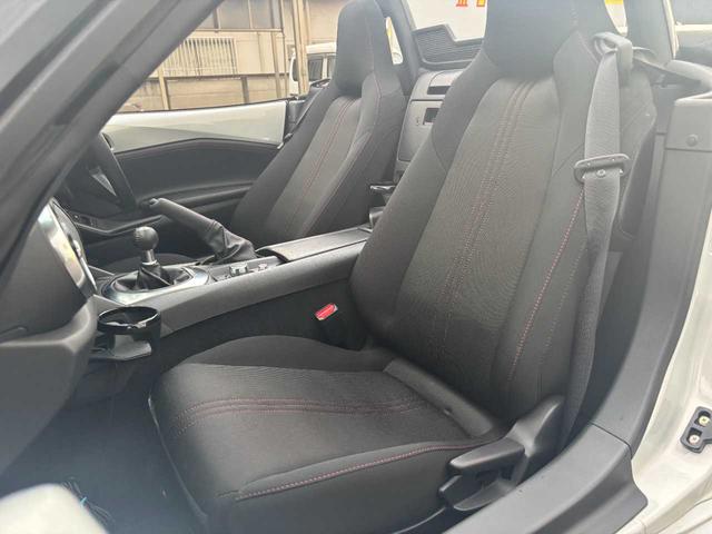 ロードスター Ｓスペシャルパッケージ　１オーナー／禁煙／ユーザー買取／６速ＭＴ／純正ナビ／フルセグＴＶ／バックカメラ／横滑り防止／純正１６インチアルミ／ＬＥＤ／スマートキー／プッシュスタート／Ｂｌｕｅｔｏｏｔｈ（18枚目）