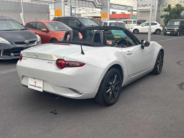 ロードスター Ｓスペシャルパッケージ　１オーナー／禁煙／ユーザー買取／６速ＭＴ／純正ナビ／フルセグＴＶ／バックカメラ／横滑り防止／純正１６インチアルミ／ＬＥＤ／スマートキー／プッシュスタート／Ｂｌｕｅｔｏｏｔｈ（22枚目）