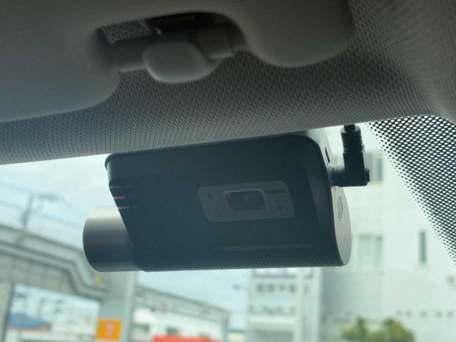 Ｔ－ロック ＴＤＩ　スタイル　ユーザー買取／ディスカバープロＰＫＧ／バックカメラ／ＡｐｐｌｅＣａｒＰｌａｙ／衝突軽減／レーンキープ／Ｂｌｕｅｔｏｏｔｈ／自動駐車支援／タイプＣ／置くだけ充電／パワーバックドア／取扱説明書／記録簿（14枚目）