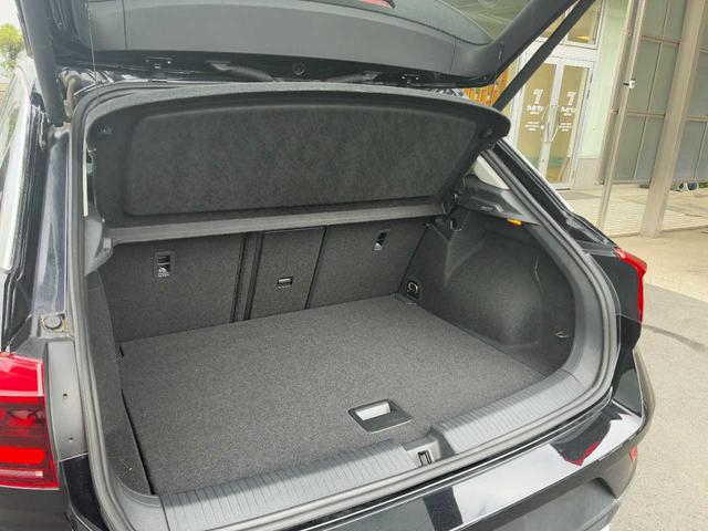 Ｔ－ロック ＴＤＩ　スタイル　ユーザー買取／ディスカバープロＰＫＧ／バックカメラ／ＡｐｐｌｅＣａｒＰｌａｙ／衝突軽減／レーンキープ／Ｂｌｕｅｔｏｏｔｈ／自動駐車支援／タイプＣ／置くだけ充電／パワーバックドア／取扱説明書／記録簿（21枚目）