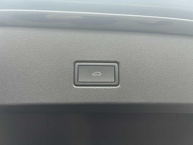 Ｔ－ロック ＴＤＩ　スタイル　ユーザー買取／ディスカバープロＰＫＧ／バックカメラ／ＡｐｐｌｅＣａｒＰｌａｙ／衝突軽減／レーンキープ／Ｂｌｕｅｔｏｏｔｈ／自動駐車支援／タイプＣ／置くだけ充電／パワーバックドア／取扱説明書／記録簿（23枚目）