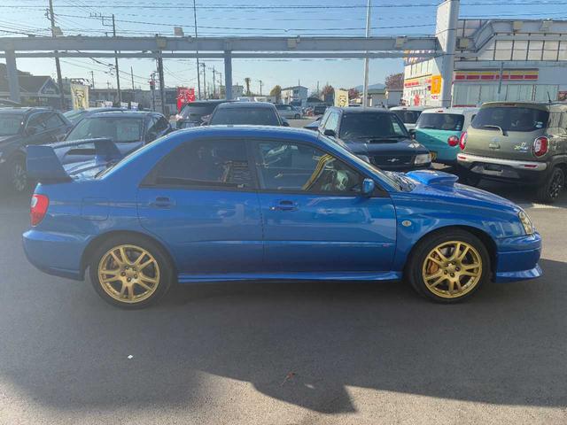 インプレッサ ＷＲＸ　ＳＴｉ　ユーザー買取／フルノーマル／涙目Ｃ型／純正大型リアスポイラー／純正１７インチＡＷ／ディーラー記録簿Ｈ１５．１６．１７．１８．１９．２０．２４．２６．２７．２８．３０．Ｒ２．４．６．７年付／取扱説明書／（28枚目）