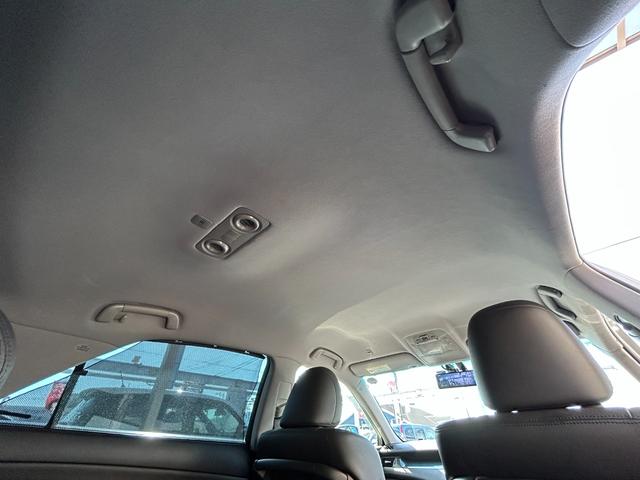 クラウンハイブリッド ベースグレード ユーザー買取/TEINローダウンサス/REALステアリング/プリクラッシュ/シートヒーター/黒革電動シート/クルコン/純正ナビ/バックカメラ/Bluetooth/社外18インチAW/メンテナンスノート(43枚目)