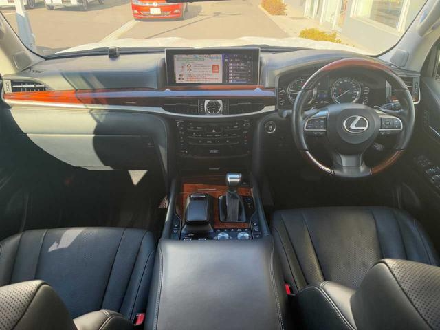 LX LX570 ユーザー買取/禁煙/サンルーフ/マークレビンソン/360度カメラ/プリクラッシュ/レーンキープ/黒革電動シート/LEDヘッド/パワーバック/Bluetooth/シートヒーター&クーラー/ETC2.0(3枚目)