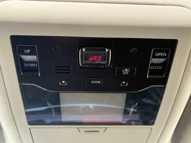 LX LX570 ユーザー買取/禁煙/サンルーフ/マークレビンソン/360度カメラ/プリクラッシュ/レーンキープ/黒革電動シート/LEDヘッド/パワーバック/Bluetooth/シートヒーター&クーラー/ETC2.0(11枚目)