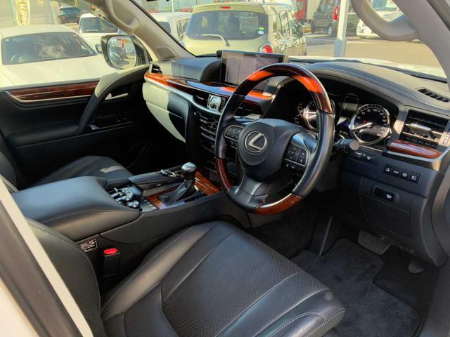 LX LX570 ユーザー買取/禁煙/サンルーフ/マークレビンソン/360度カメラ/プリクラッシュ/レーンキープ/黒革電動シート/LEDヘッド/パワーバック/Bluetooth/シートヒーター&クーラー/ETC2.0(25枚目)