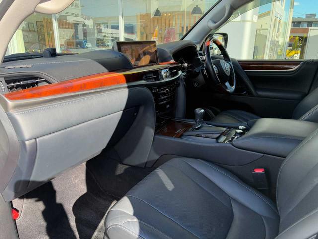 LX LX570 ユーザー買取/禁煙/サンルーフ/マークレビンソン/360度カメラ/プリクラッシュ/レーンキープ/黒革電動シート/LEDヘッド/パワーバック/Bluetooth/シートヒーター&クーラー/ETC2.0(44枚目)