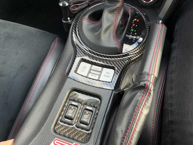 BRZ S ユーザー買取車/禁煙/STIフルエアロ/BLITZ車高調&タワーバー/柿本マフラー/HKSエアフィルター/トムステールランプ/社外17インチアルミ/バックモニター/スマートキー/メンテナンスノート(18枚目)