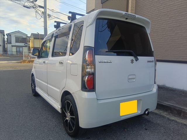 ワゴンＲ ＦＸ　マニュアル／４ＷＤ／ＳＵＺＵＫＩスポーツフルエアロ／キーレス／ＥＴＣ／ナビＴＶ／メッキ電動格納ミラー／フォグ／シートヒーター／アルミペダル／社外シフトノブ／社外アルミ／ドアバイザー／リアフィルム（2枚目）